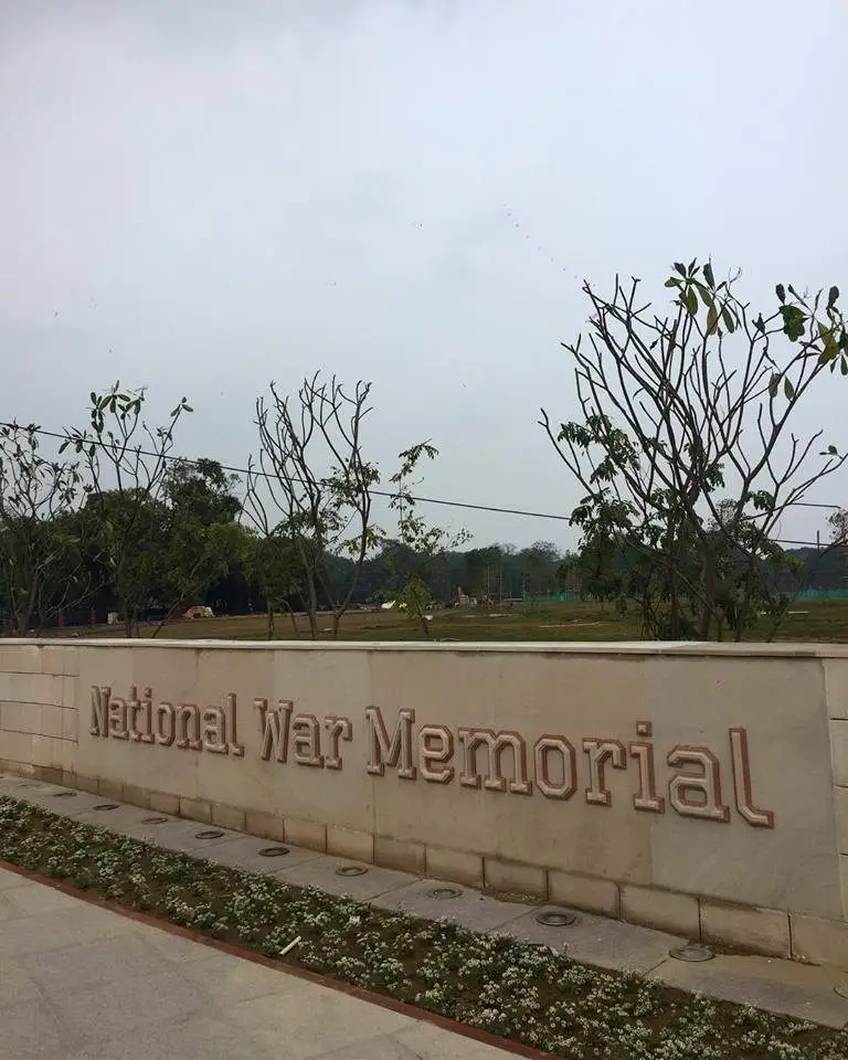 Two-colour sandstone signage